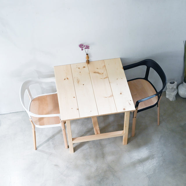 ダイニングテーブル(1〜2人用)