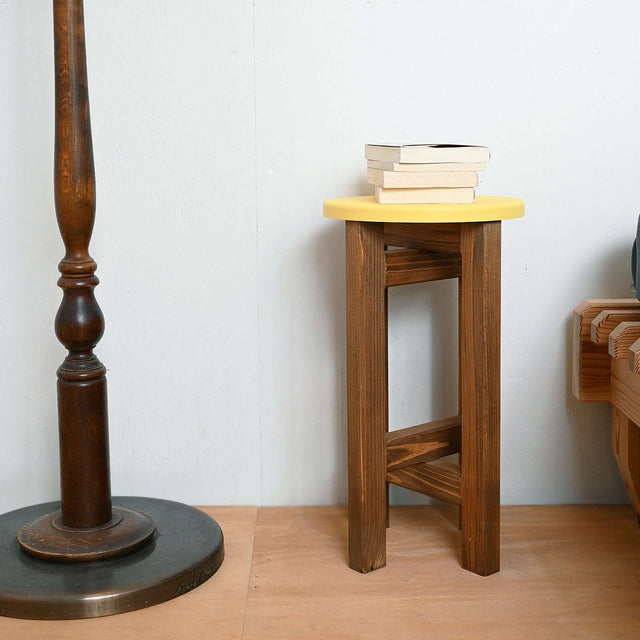 低くて小さなスツール【黄】