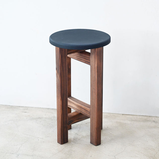 低くて小さなスツール【黒】