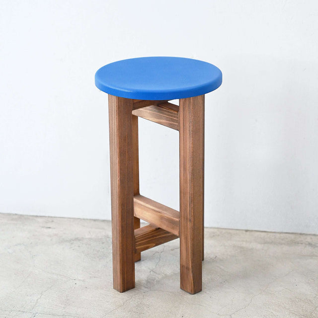 低くて小さなスツール【青】