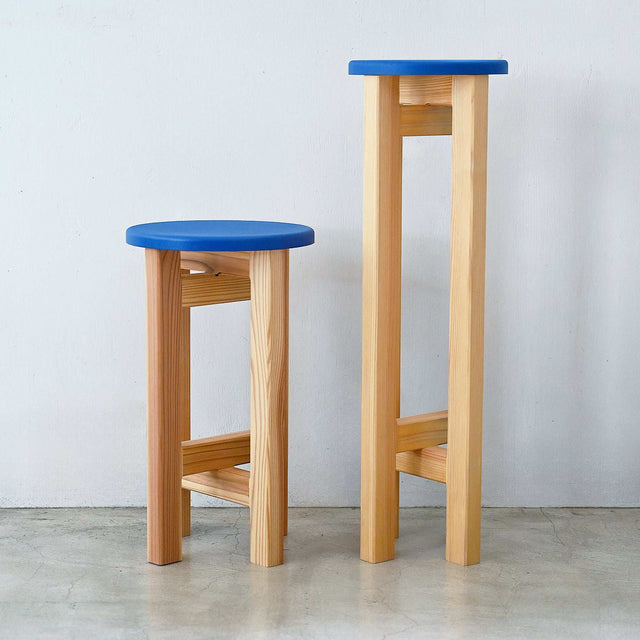 低くて小さなスツール【青】