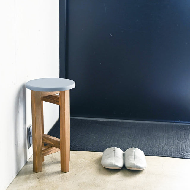 低くて小さなスツール【グレー】
