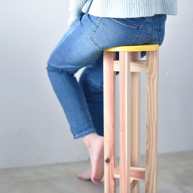 小さなスツール【黄】