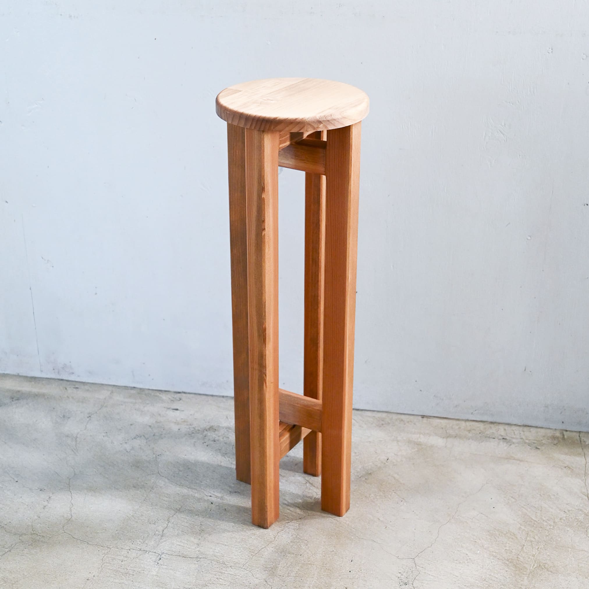 小さなスツール – HYTNOS -ひとのす-
