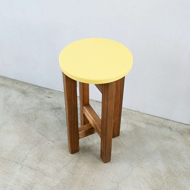 低くて小さなスツール【黄】
