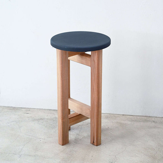 低くて小さなスツール【黒】