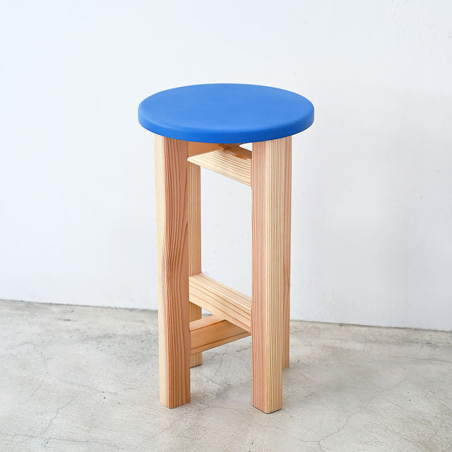 低くて小さなスツール【青】