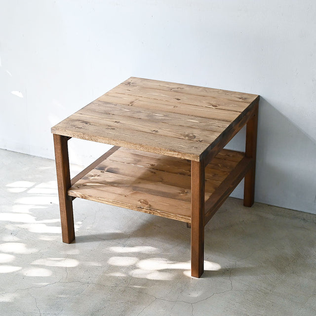 小さなテーブル