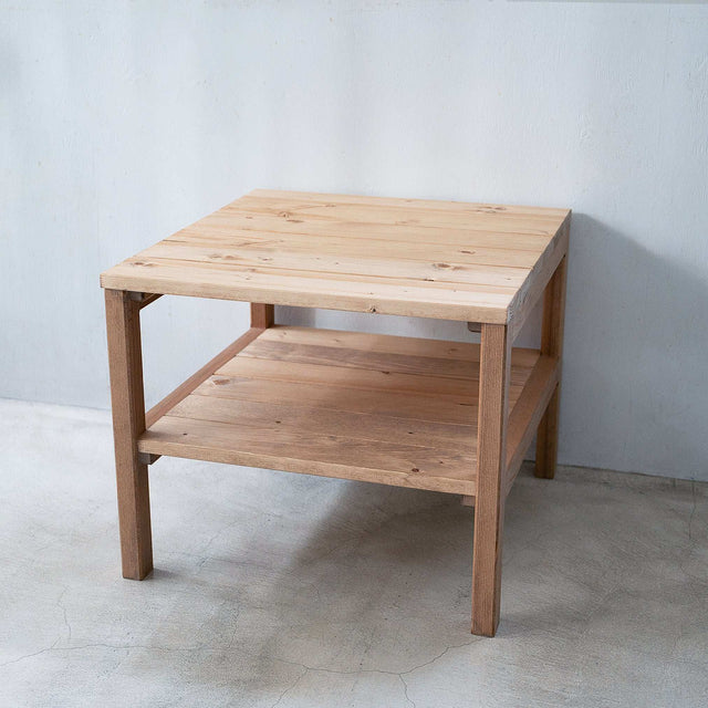 小さなテーブル