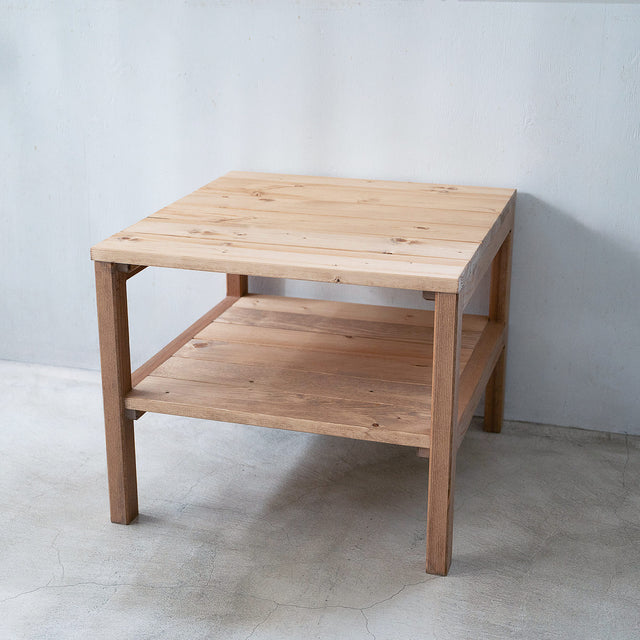 小さなテーブル